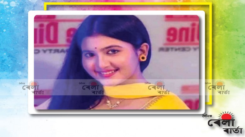 আবাসিক হোটেল থেকে পুরুষ সঙ্গীসহ টিকটকার মাহি আটক